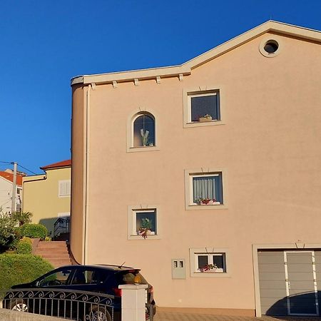 Apartment Polic Шибеник Экстерьер фото